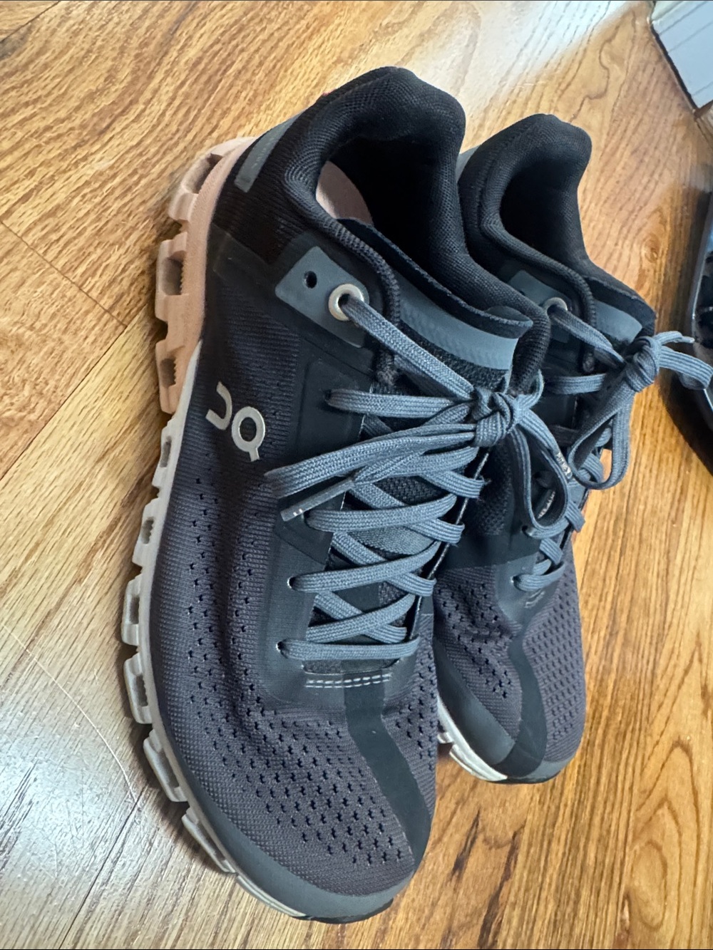 On Running Women's Black and Gray Athletic Trainers